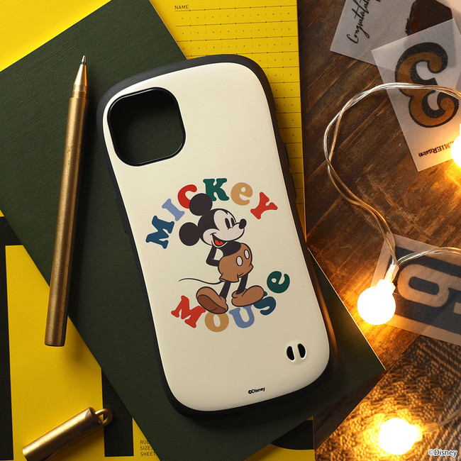 「iFace」からディズニーとピクサーキャラクターデザインの新型iPhone 13シリーズ用ケースが発売！はちみつを食べてお昼寝中のゆるカワなプーさんなど新柄登場のサブ画像3_「ミッキーマウス／ポーズ」オーソドックスなスタンディングポーズのミッキーはネイチャーカラーでおしゃれさアップ！