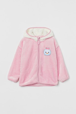 H&Mキッズウェア、ディズニーストアで大人気のぬいぐるみシリーズ「Disney Tsum Tsum（ディズニー ツムツム）」のコレクションアイテムを発売！のサブ画像19_フルジップフーデッドジャケット¥2,499 ©Disney