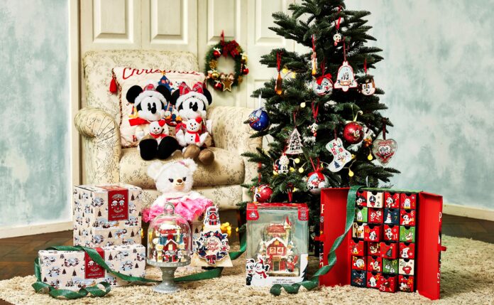 ディズニーキャラクターが彩るホリデーシーズン♪クリスマスを盛り上げる多数のアイテムが11月1日（月）より順次発売のメイン画像