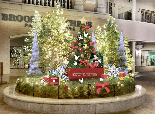 プレミアム・アウトレットとディズニーが贈るクリスマス　PREMIUM OUTLETS® CHRISTMAS　～Disney Christmas the WONDERFUL PRESENT!～のサブ画像10_仙台泉プレミアム・アウトレット イルミネーションイメージ　© Disney