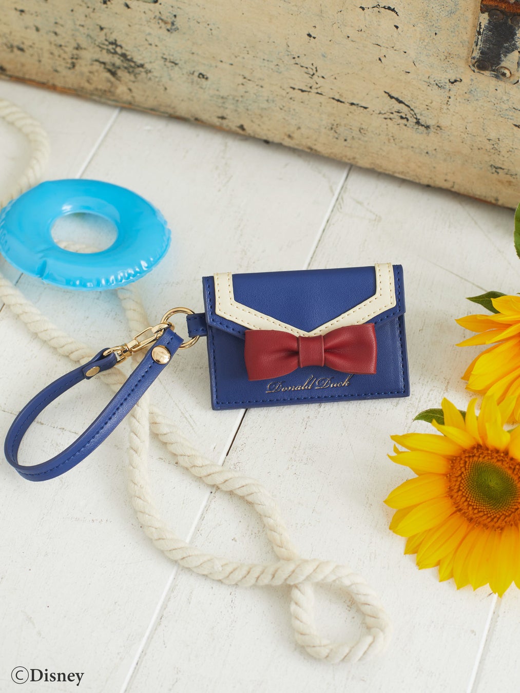 【Maison de FLEUR】人気ディズニーキャラクターの単独コレクションが初登場！セーラー服をイメージした「ドナルドダック」コレクション発売のサブ画像4