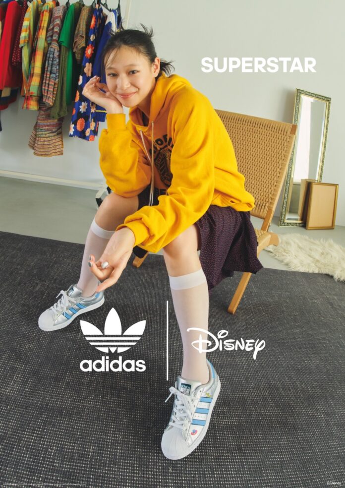 adidas Originalsによる「ディズニー」コレクションの第3弾　テーマは「SPACE JOURNEY＝宇宙旅行」宇宙服姿のミッキー＆フレンズが自由に舞う！のメイン画像
