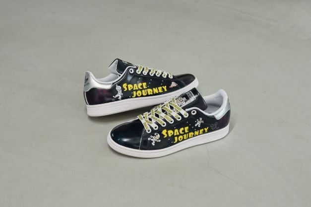 adidas Originalsによる「ディズニー」コレクションの第3弾　テーマは「SPACE JOURNEY＝宇宙旅行」宇宙服姿のミッキー＆フレンズが自由に舞う！のサブ画像4_ⒸDisney