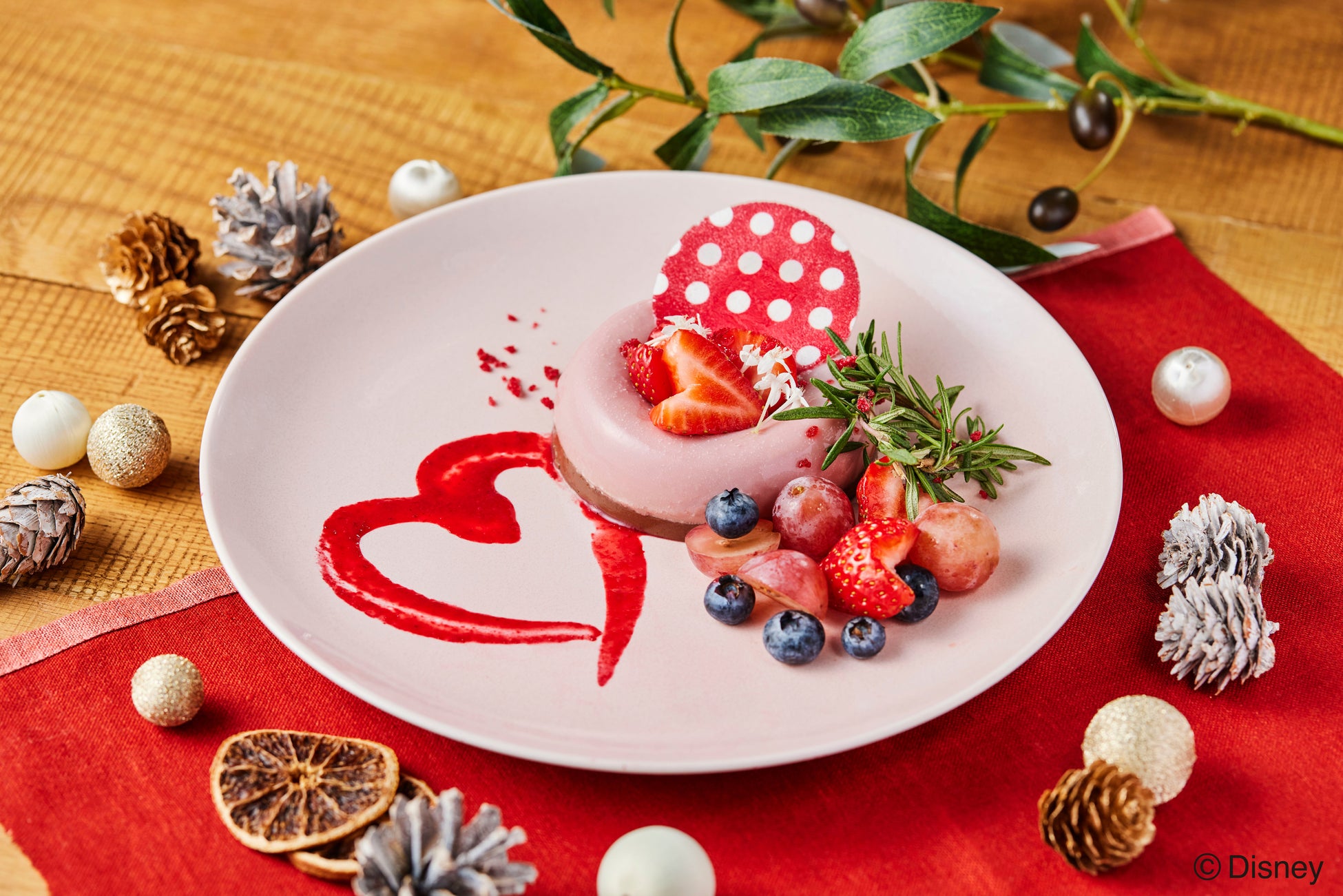 カフェ＆ギフトショップ「Disney HARVEST MARKET By CAFE COMPANY」渋谷ヒカリエ店にて、クリスマスを彩るスペシャルメニューと限定グッズを販売！のサブ画像5