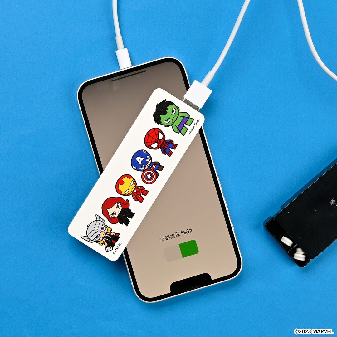 催事会場だけの限定デザイン。スクエア型モバイル充電器＆天然木スタンドの2種類を発売のサブ画像3