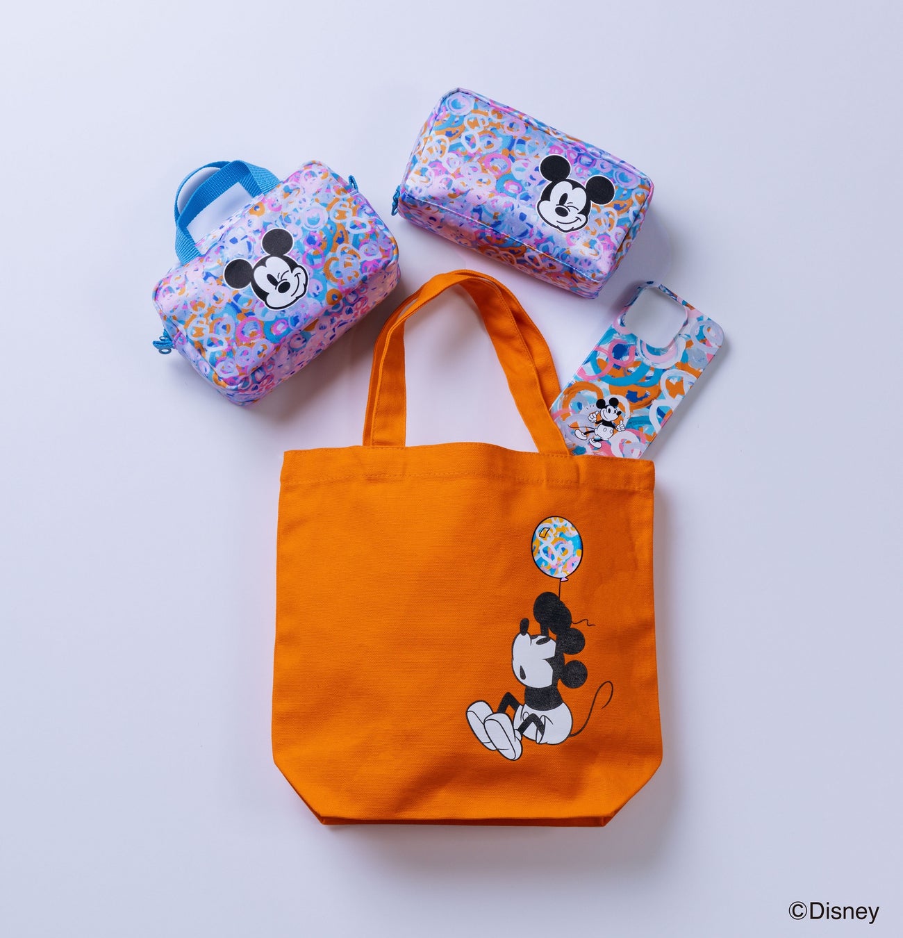 4月26日（水）から阪急うめだ本店で、ショッピングイベント「Disney100 THE MARKET」を開催！のサブ画像7_Disney×HERALBONY 左上からマイクロバッグ 4,950円 、 ポーチ 4,620円、フォンケース （iPhonecase4種：SE、1314、13Pro、14Pro） 3,300円、ミニトートバッグ　2,750円