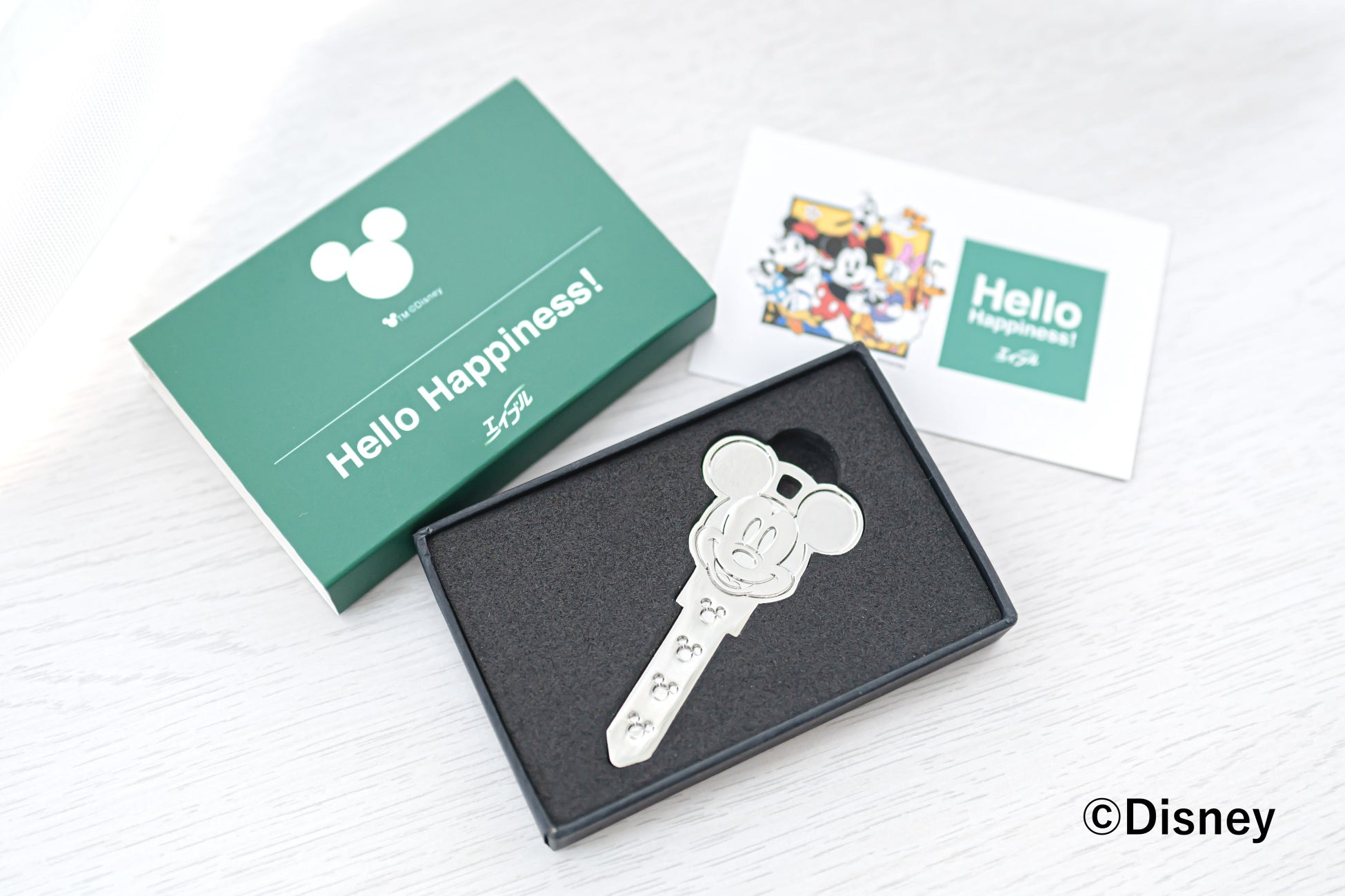 エイブルオリジナルのミッキーデザイン キーに入居記念ノベルティ登場！！新生活の記念アイテムとしてキーオブジェをプレゼント！のサブ画像2_キーオブジェとカードをスリーブ箱に入れて、鍵のお渡しの際にプレゼントいたします。