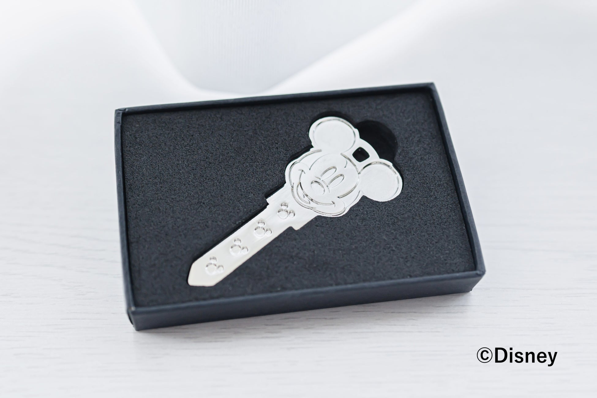 エイブルオリジナルのミッキーデザイン キーに入居記念ノベルティ登場！！新生活の記念アイテムとしてキーオブジェをプレゼント！のサブ画像3_ミッキーデザイン キーの形をしたキーオブジェです。