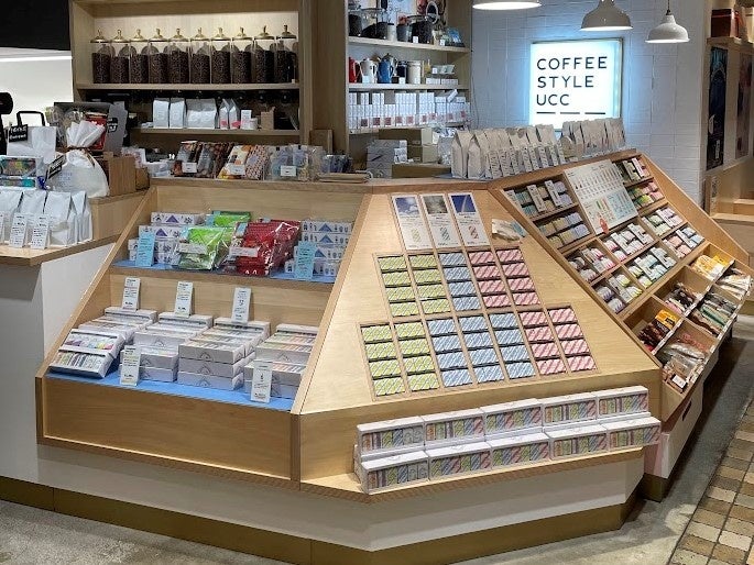 大人気のディズニープリンセスセレクションから、「アリエル」の心の強さと恋心を表現したアイス用ドリップコーヒー2種が5月26日新発売のサブ画像11