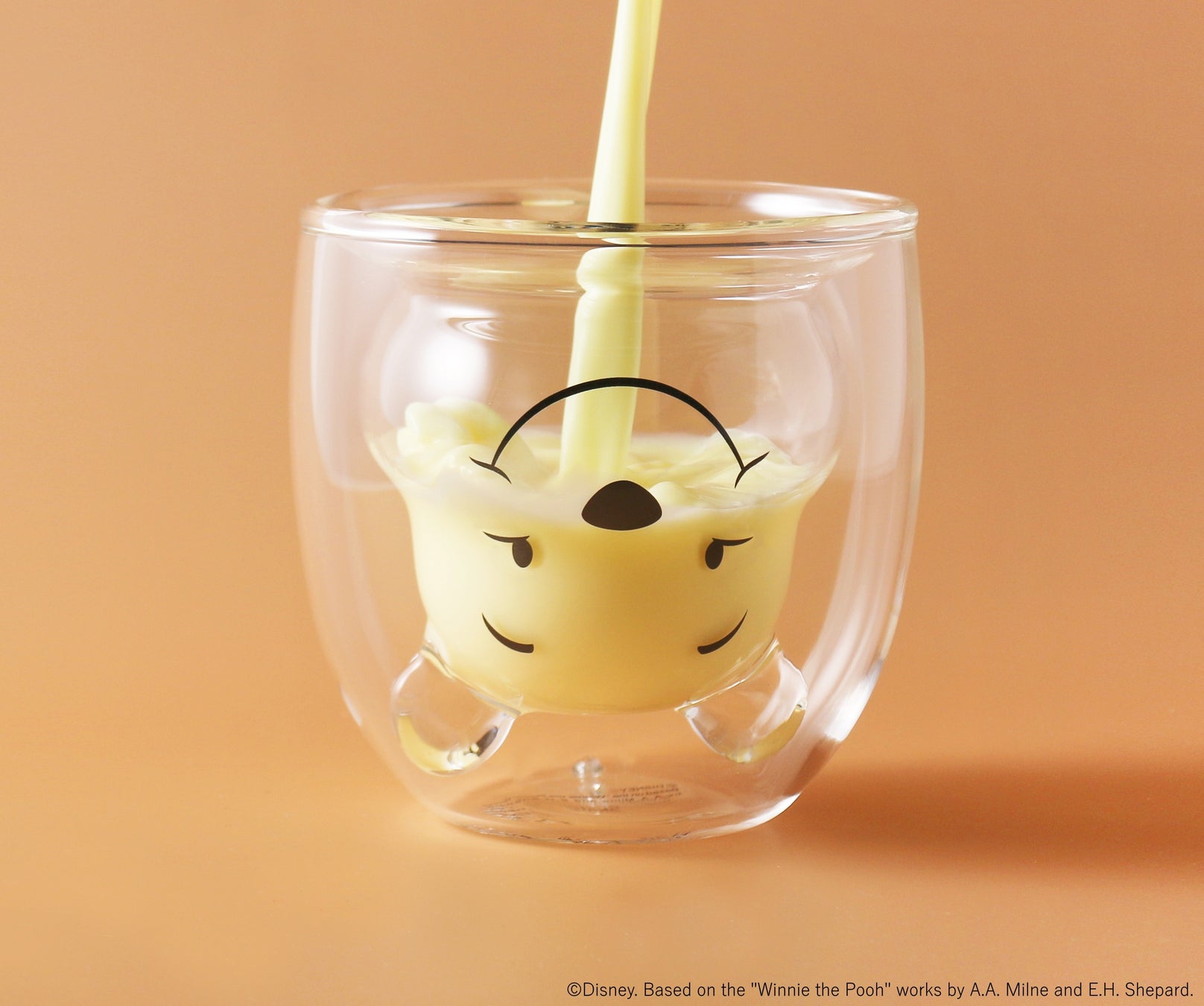 グッドグラスから「くまのプーさん」のダブルウォールグラスとガラス製マイストローが登場！グッドグラスラフォーレ原宿店にて先行予約販売のサブ画像3_「プーさん」ダブルウォールグラス