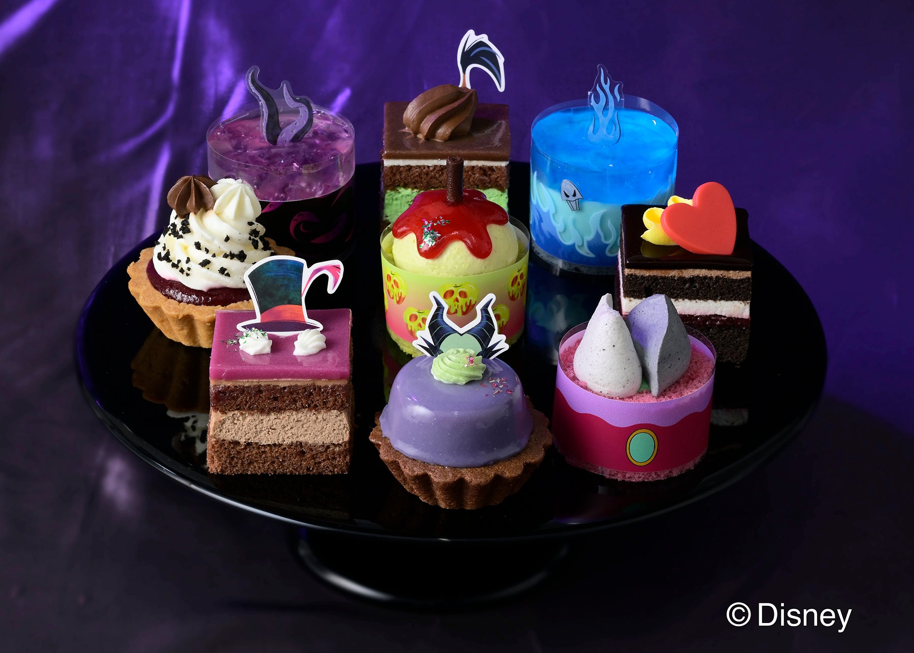 【銀座コージーコーナー】ディズニーヴィランズファンのみなさま、今年も登場しますよ！プチケーキアソートの予約受付を店頭は9月14日、ネットは9月26日から開始のサブ画像1