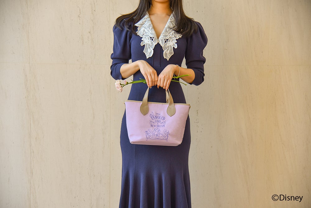 【LANVIN en Bleu】かわいさ溢れる「ラプンツェル」のバッグとスマホショルダーが新登場！のサブ画像2