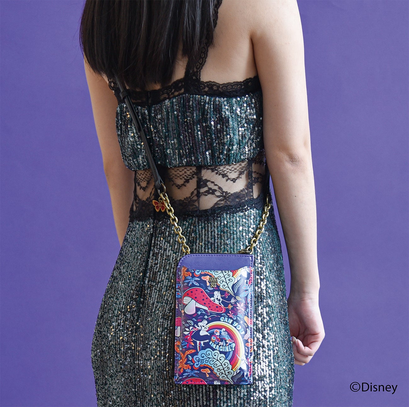 【ANNA SUI】Disney Collection から『ふしぎの国のアリス』がブランド初登場！作中の場面やセリフ名言がプリントされたバッグ・スマホショルダーなどのサブ画像3