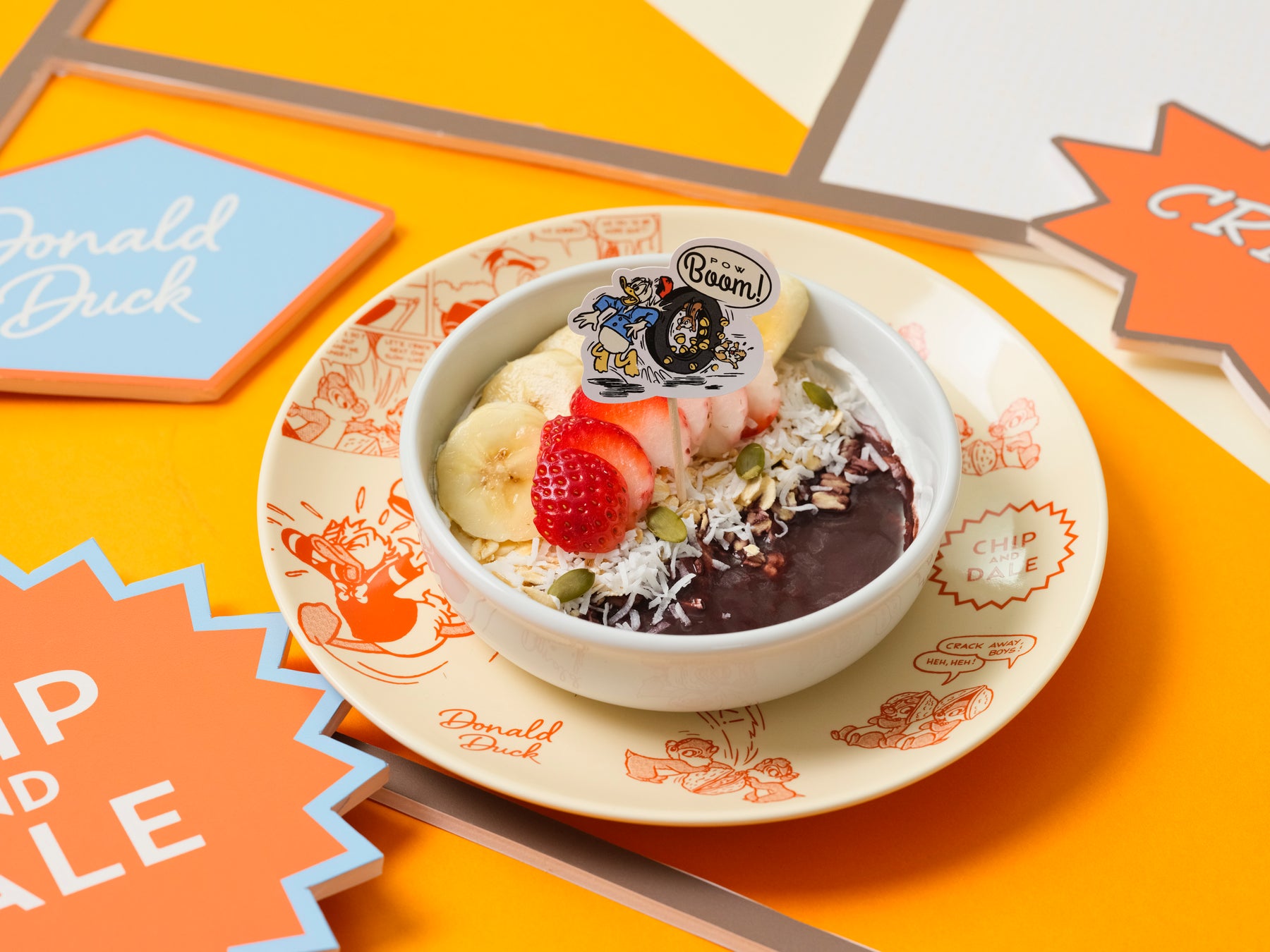 ディズニーの人気キャラクター「チップとデール」と「ドナルドダック」のスペシャルカフェが東京・大阪に初登場！「チップとデール＆ドナルドダック」OH MY CAFE期間限定オープン！！のサブ画像8_WAK！ジグザグ！フローズンヨーグルトのアサイーボウル