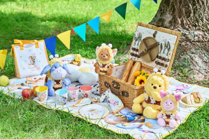 8月3日は「はちみつの日」！プーさんたちがキュートなミツバチ姿に！お花がアクセントのアイテムをディズニーストアで8月2日（金）より順次発売のメイン画像