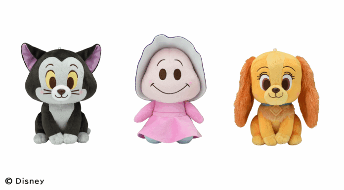 ディズニー作品で人気の3キャラクターが、ほんのり頬を染めてちょこんとおすわり！のメイン画像
