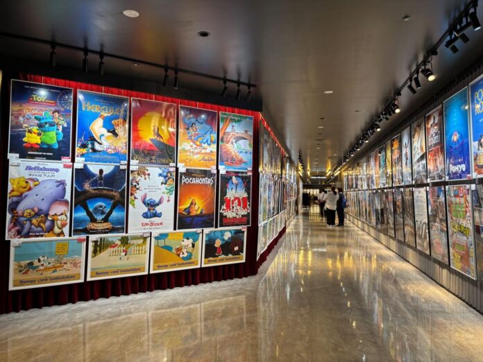 映画館がアートギャラリーに!?ヒューマックスシネマの海外映画ポスター展に9万人が来場！好評につき延長決定！のメイン画像