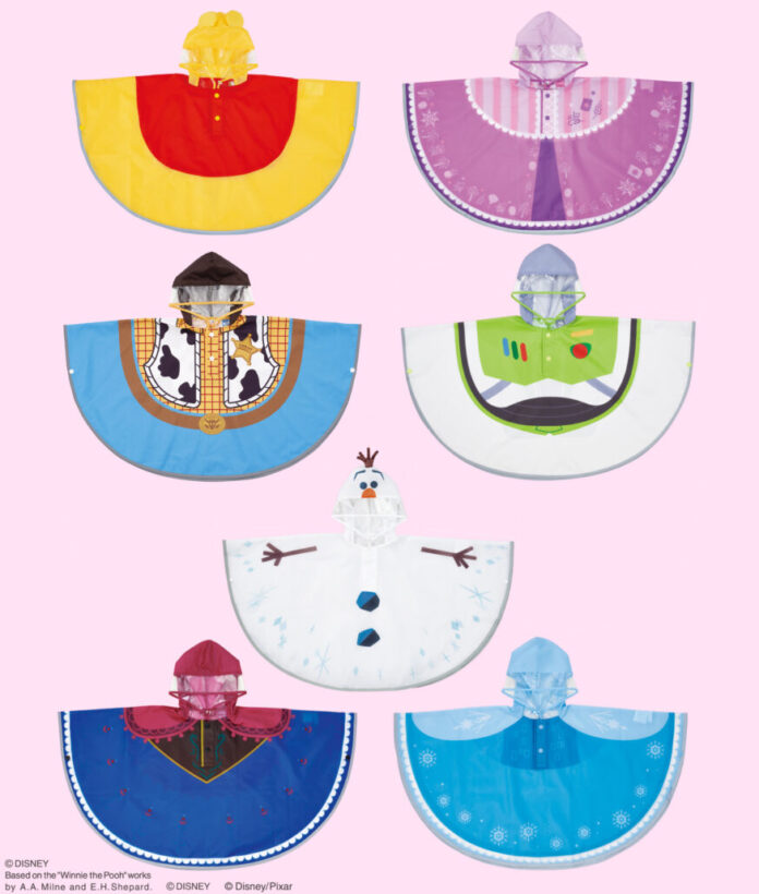 【トイ・ストーリー/アナと雪の女王/塔の上のラプンツェル/くまのプーさん】雨の日のお出かけが楽しくなる！キッズ用「レインポンチョ」がスケーターから新発売！のメイン画像