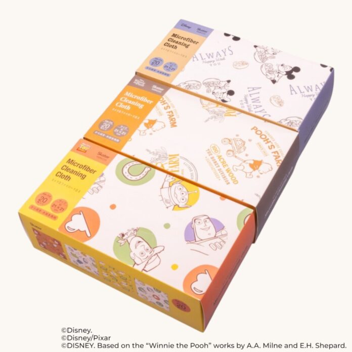 【ディズニー、ピクサー ミッキーマウス／くまのプーさん／トイ・ストーリー】サッと取り出せて家事が捗る！4柄20枚入りの「マイクロファイバーキッチンクロス」がスケーターより新登場のメイン画像